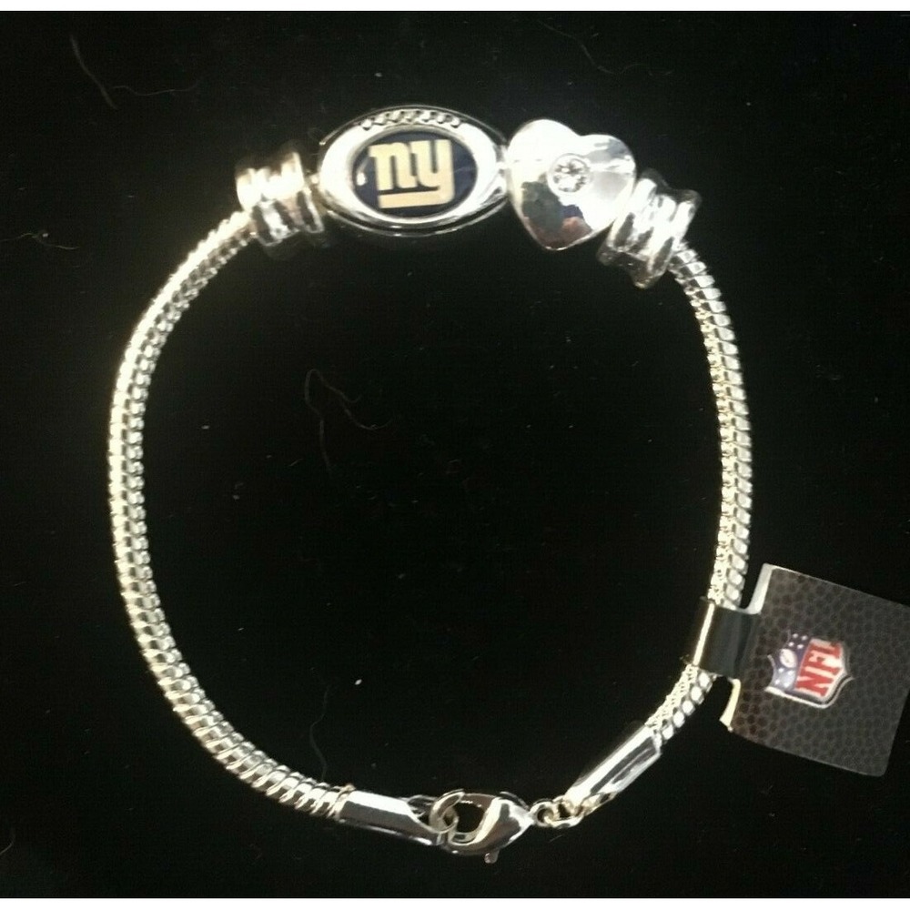 NFL NEW YORK GIANTS Licensed  Silver Tone BRACELET with Football & Heart Charm